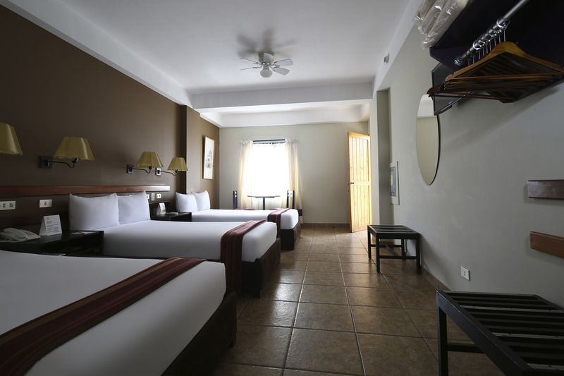Casa Andina Standard Nasca Hotel นัซกา ภายนอก รูปภาพ